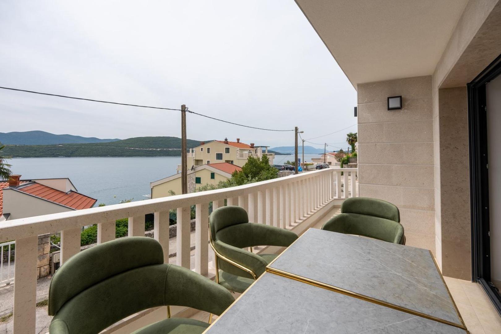 Villa Emina Sa Privatnom Plazom I Parkingom Neum Exterior photo